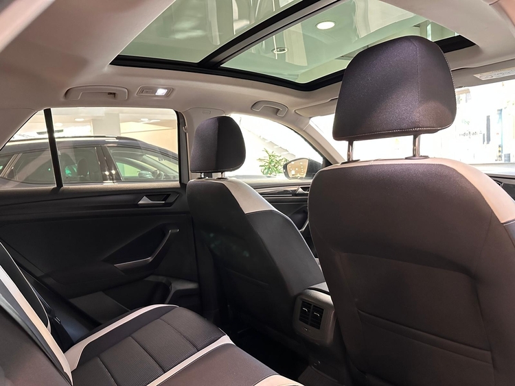 Volkswagen T-Roc Sport 4Motion foto 10