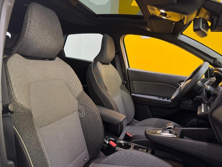 Renault Captur II Techno foto 13