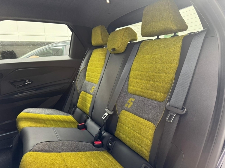 Renault 5 E-Tech 150 Comfort Range Iconic Five foto 10